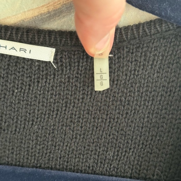 T TAHARI Black Fringe Front Cardigan Open Front Sweater Size Large - Picture 6 of 7